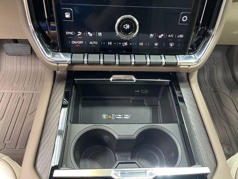 New 2026 GMC Yukon Denali w/ Denali Reserve Package image 20