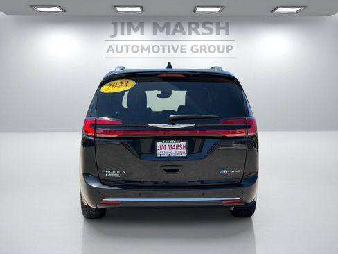 Certified 2023 Chrysler Pacifica Pinnacle FWD image 5