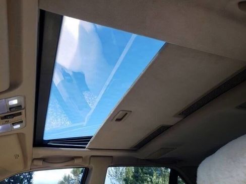 Used 1993 Mercedes-Benz 300 SD Sedan image 16