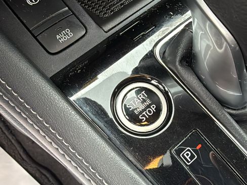 Certified 2024 Nissan Kicks SR image 12