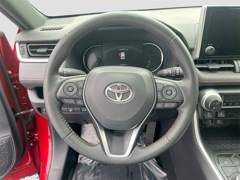 Used 2024 Toyota RAV4 SE w/ Weather & Moonroof Package image 11