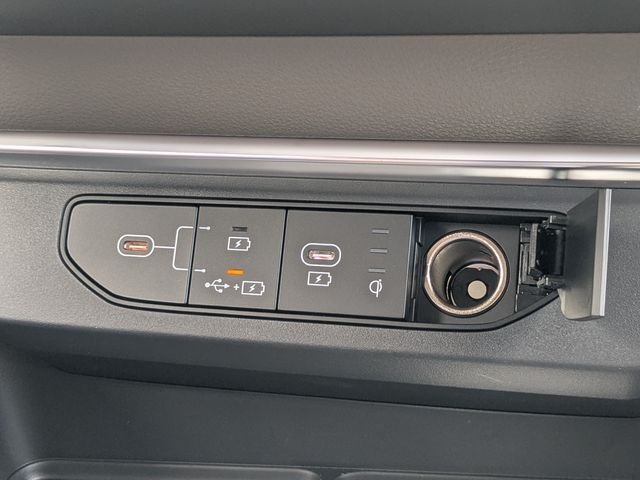 New 2026 Kia Carnival EX FWD image 26