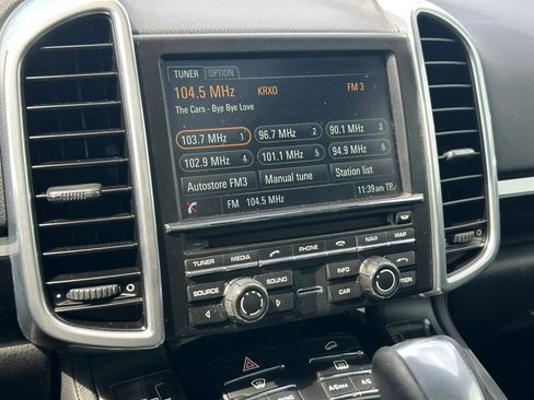 Used 2016 Porsche Cayenne AWD/4WD image 33