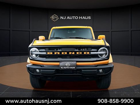 Used 2022 Ford Bronco Outer Banks image 3