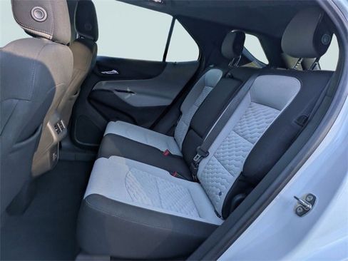 Used 2020 Chevrolet Equinox LS image 14