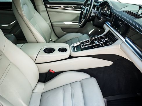 Used 2017 Porsche Panamera Turbo AWD/4WD image 29