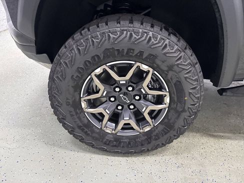 New 2026 Chevrolet Colorado ZR2 w/ Technology Package image 9