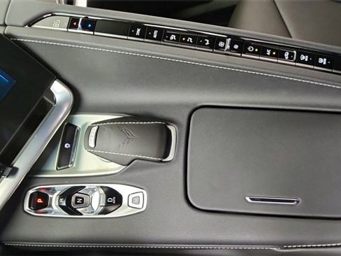 Used 2024 Chevrolet Corvette Stingray w/ Z51 Performance Package image 39