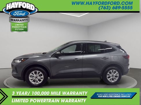 Used 2026 Ford Escape Active w/ Cold Weather Package AWD/4WD image 2