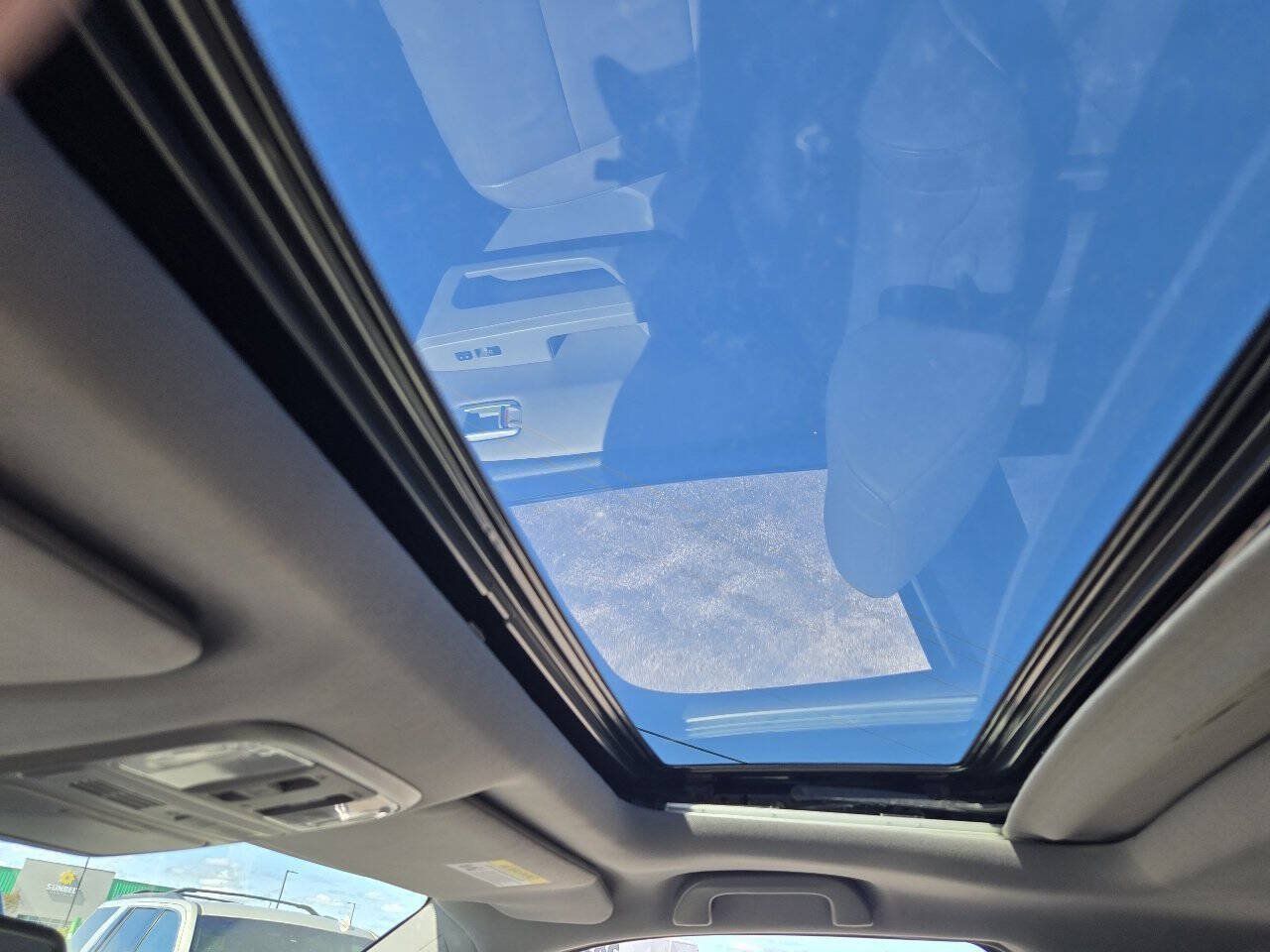 Used 2015 Honda Pilot Touring image 21