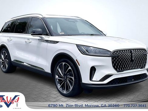 Used 2026 Lincoln Aviator Reserve w/ Luxury Package RWD image 1