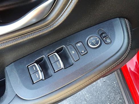 Used 2024 Honda HR-V Sport image 11