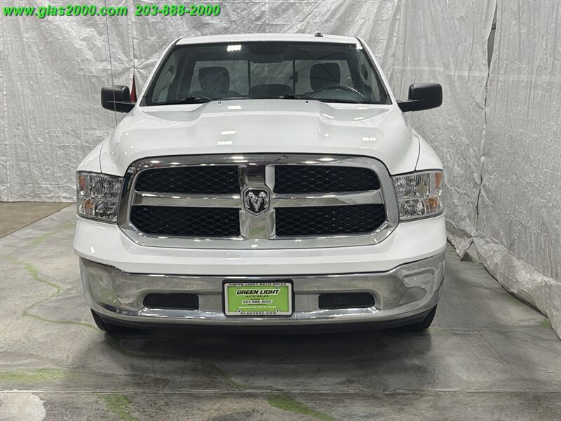 Used 2018 RAM 1500 Classic SLT AWD/4WD image 19