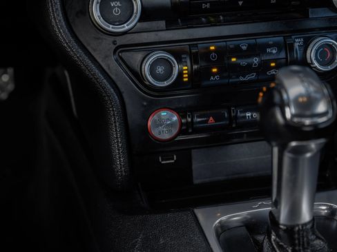 Used 2019 Ford Mustang GT RWD image 30