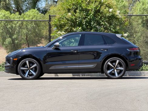 Certified 2023 Porsche Macan Turbo AWD/4WD image 2