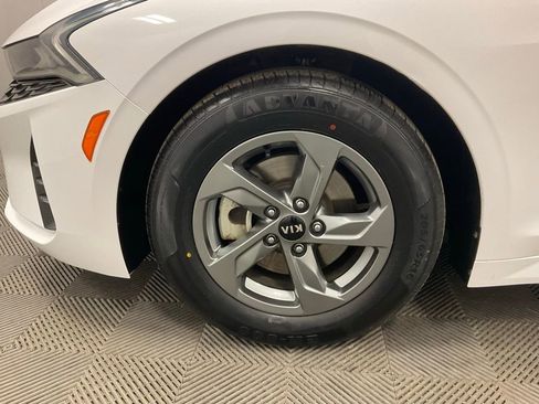 Used 2021 Kia K5 LXS image 8