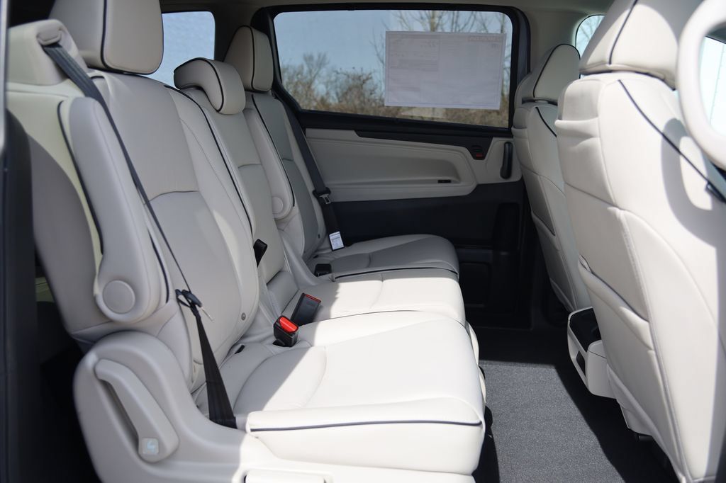 New 2027 Honda Odyssey Touring image 35