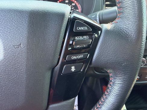 Used 2022 Nissan Frontier PRO-4X w/ Technology Package AWD/4WD image 16