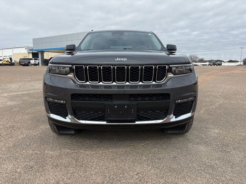 Used 2023 Jeep Grand Cherokee L Limited image 24