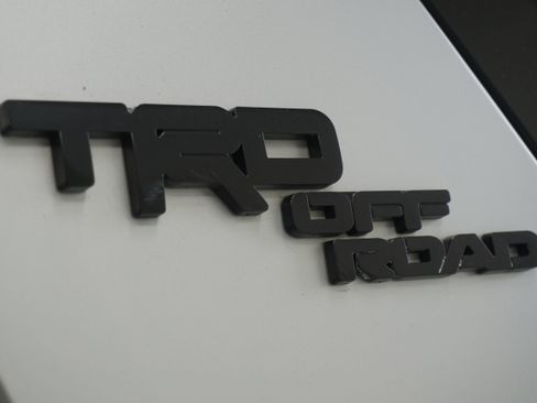 Used 2020 Toyota 4Runner TRD Off-Road Premium AWD/4WD image 8