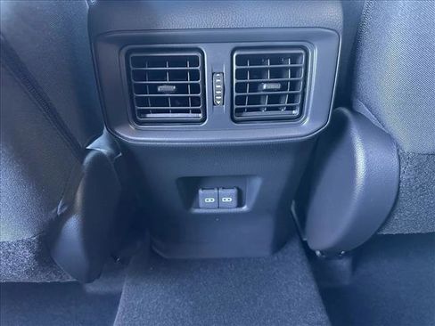 Used 2025 Toyota RAV4 XLE image 21