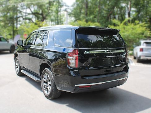 Used 2022 Chevrolet Tahoe LT w/ LT Signature Package RWD image 7