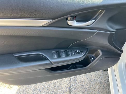 Used 2020 Honda Civic Sport image 29