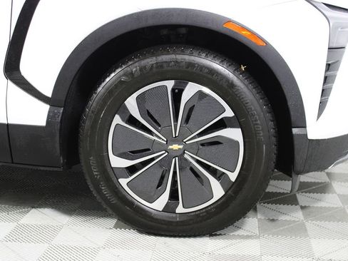 Used 2024 Chevrolet Blazer EV LT image 32