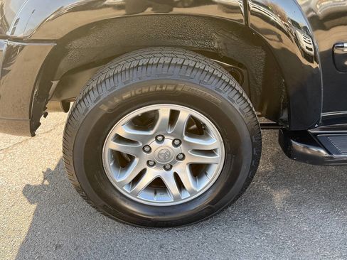 Used 2004 Toyota Sequoia Limited image 79