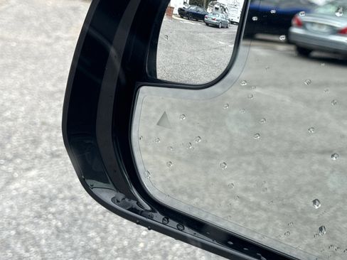 Used 2023 Jeep Wagoneer L Series III w/ Preferred Equipment Group image 45