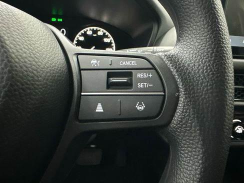 New 2026 Honda HR-V LX image 27