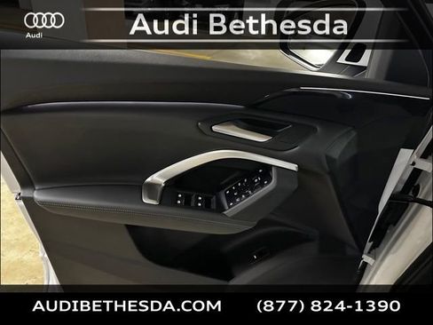 Certified 2025 Audi Q5 Premium w/ Convenience Package AWD/4WD image 14