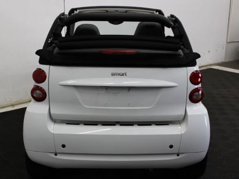 Used 2012 smart fortwo passion RWD image 7