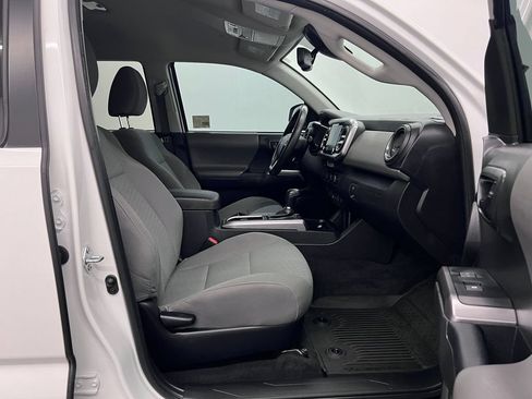 Used 2023 Toyota Tacoma SR5 AWD/4WD image 23