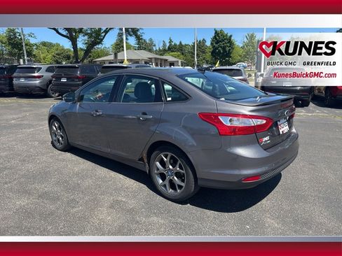 Used 2013 Ford Focus SE FWD image 11