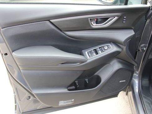 Used 2025 Subaru Ascent Limited AWD/4WD image 16