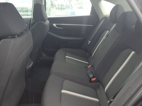 Certified 2023 Hyundai Sonata SE w/ Cargo Package FWD image 16