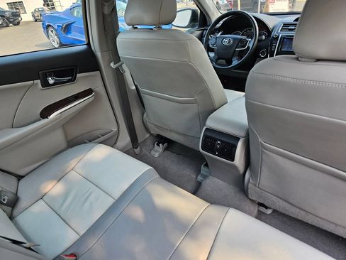 Used 2012 Toyota Camry XLE w/ Leather Pkg FWD image 15