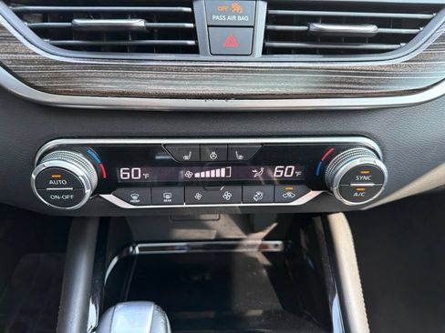Used 2021 Nissan Altima 2.5 SL FWD image 32