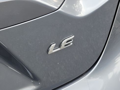 Used 2023 Toyota Corolla LE FWD image 31