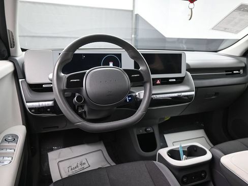 Used 2024 Hyundai Ioniq 5 SEL RWD image 29