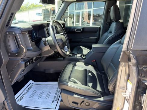 Used 2025 Ford Bronco Badlands AWD/4WD image 14