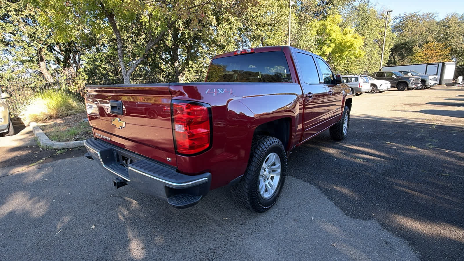 Used 2018 Chevrolet Silverado 1500 LT w/ All Star Edition AWD/4WD image 5