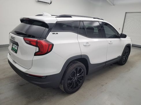 Used 2020 GMC Terrain SLE w/ Elevation Edition FWD image 3