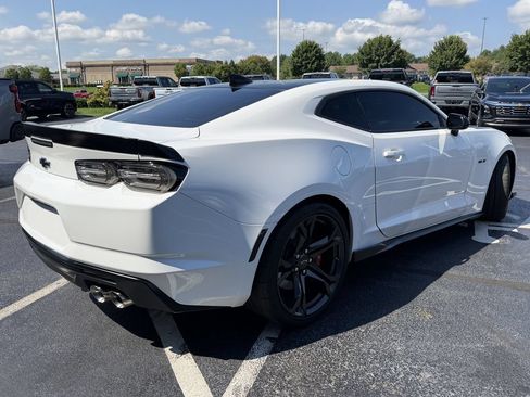 Used 2022 Chevrolet Camaro SS RWD image 18