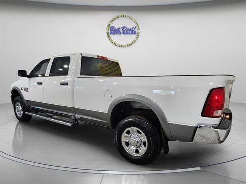 Used 2018 RAM 2500 Tradesman w/ Chrome Appearance Group AWD/4WD image 3
