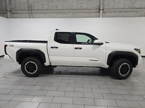 New 2026 Toyota Tacoma TRD Off-Road image 18