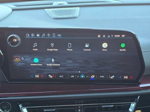 Used 2025 Chevrolet Traverse Z71 w/ Enhanced Driving Package image 33