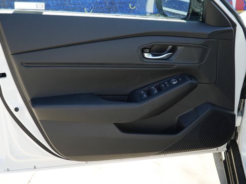 Used 2026 Honda Accord SE image 4