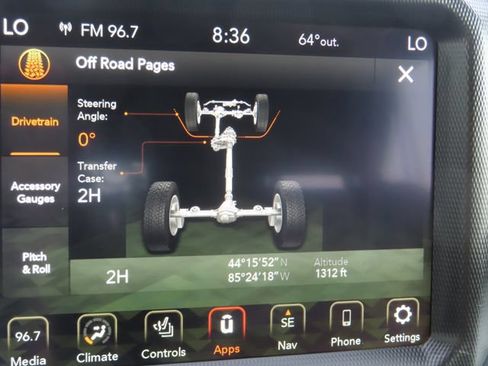 Used 2023 Jeep Wrangler Unlimited Sahara AWD/4WD image 36